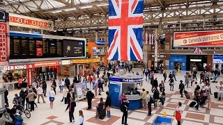 A Walk Through The London Victoria Station London England [upl. by Eenad327]